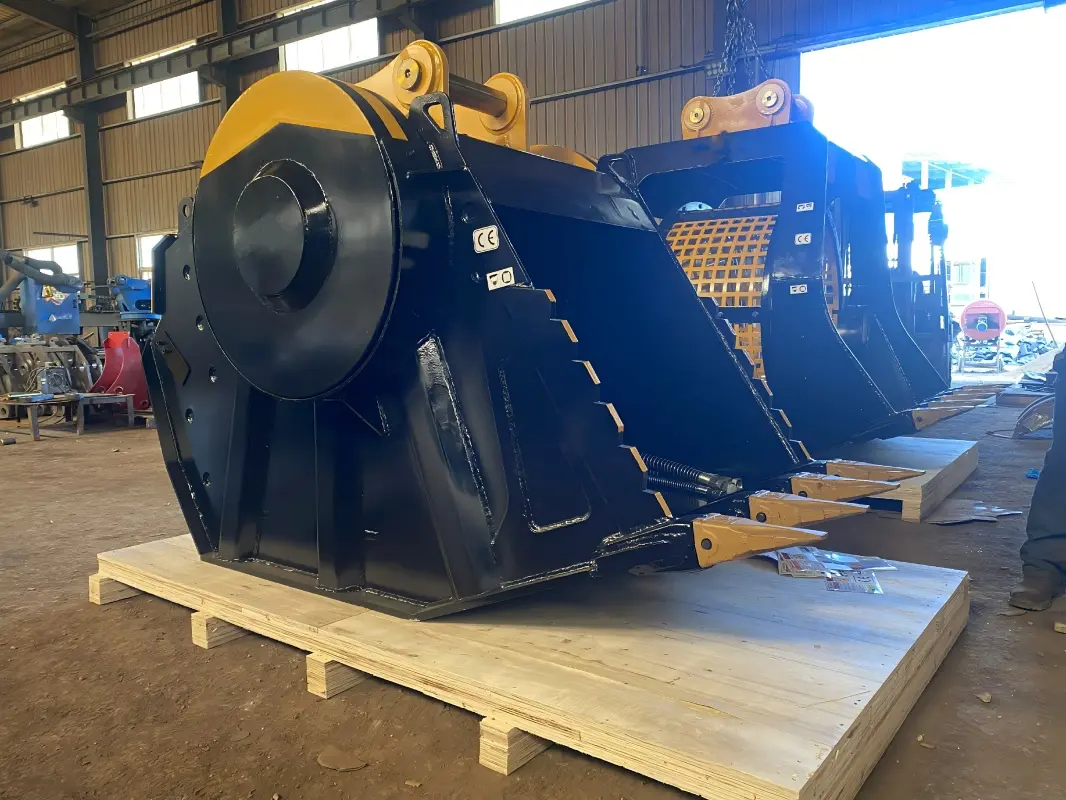 Crusher-Bucket1(1)
